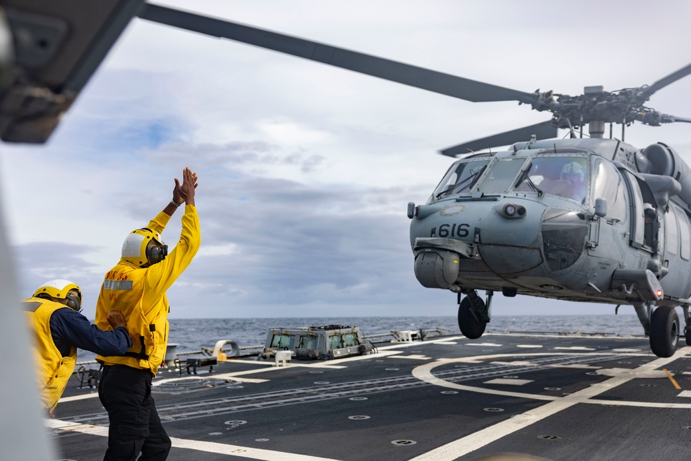 Shoup conducts flight quarters