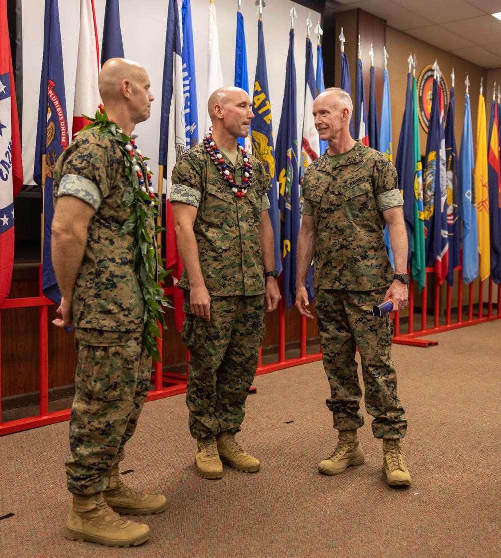 MARFORPAC HQSVCBN Change of Command