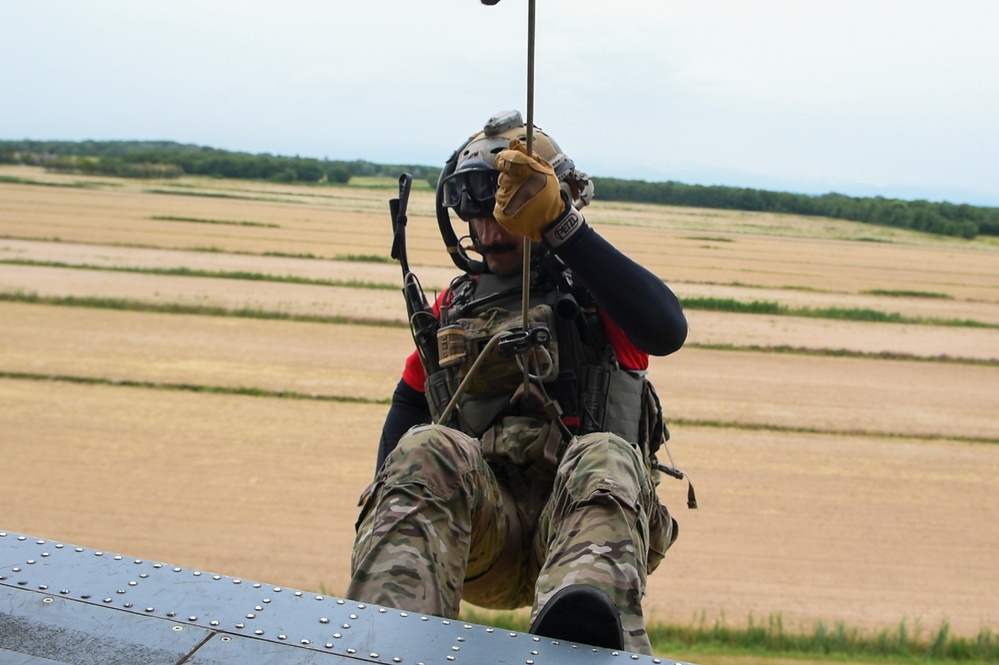 Aviano AB leadership takes to the skies with 56th RQS, 57th RQS