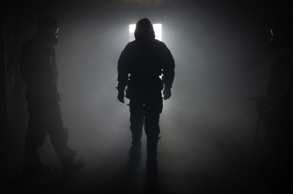 426th ABS enhances readiness through CBRN training with Norwegian military