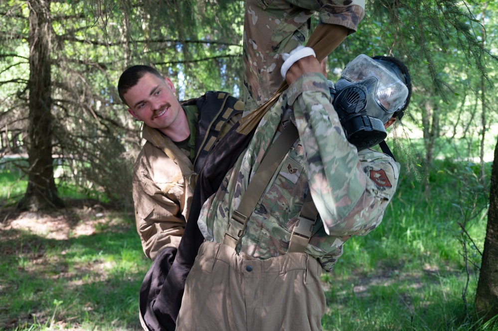 426th ABS enhances readiness through CBRN training with Norwegian military