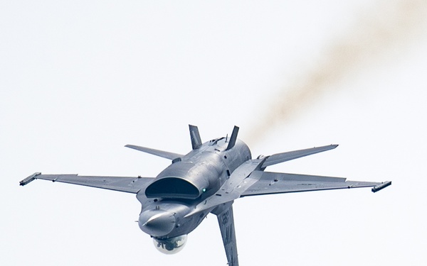 PACAF F-16 Demo Team conducts final flight after 30 years of enhancing U.S. relations worldwide