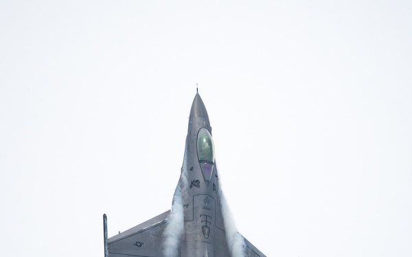 PACAF F-16 Demo Team conducts final flight after 30 years of enhancing U.S. relations worldwide