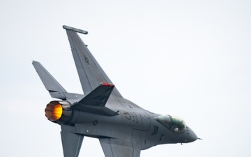 PACAF F-16 Demo Team conducts final flight after 30 years of enhancing U.S. relations worldwide