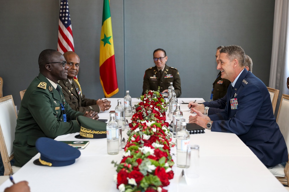 Nordhaus conducts bilateral engagement with Senegalese military leader