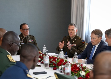 Nordhaus conducts bilateral engagement with Senegalese military leader