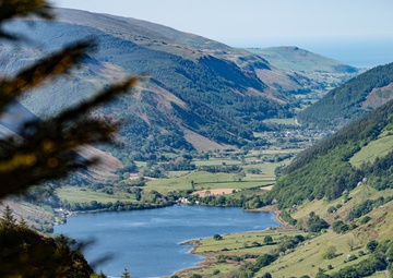F-35s conduct low-level training in Wales