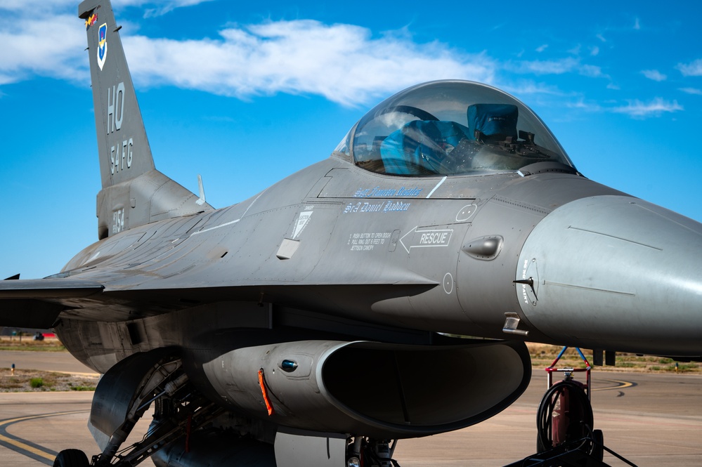 F-16 Portraits