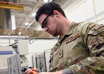 621 CRG, AMAG expand operational capabilities during maintenance course