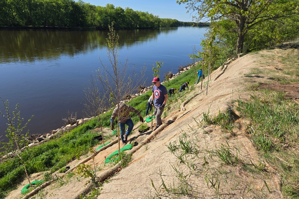 Camp Ripley Celebrates Stewardship Day and Community
