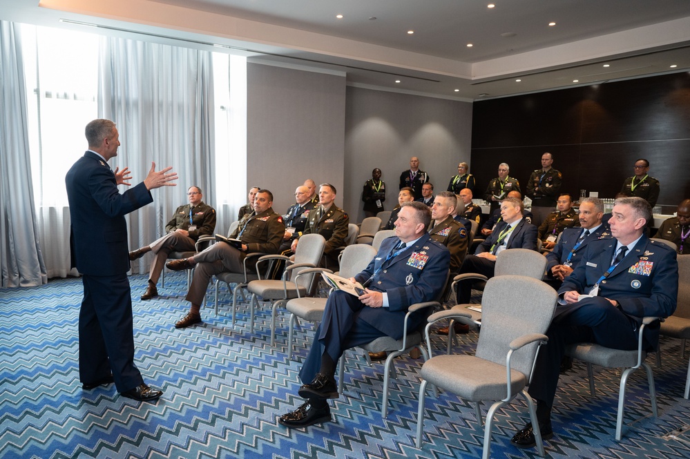 General Nordhaus meets with National Guard leaders at the African Chiefs of Defense Conference 2025