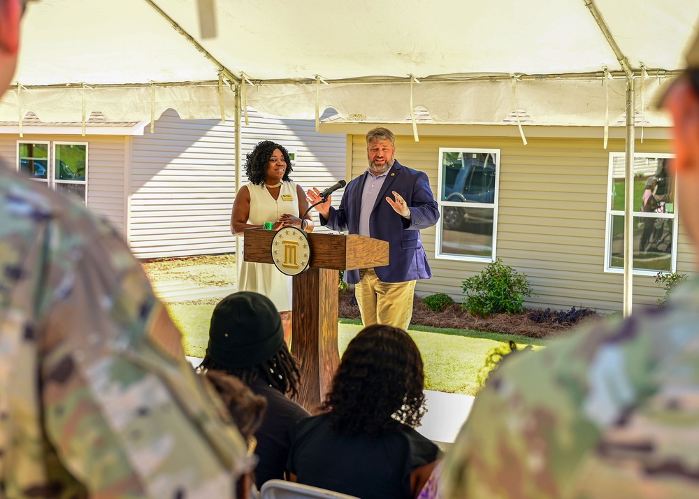Airmen volunteer with Habitat for Humanity  