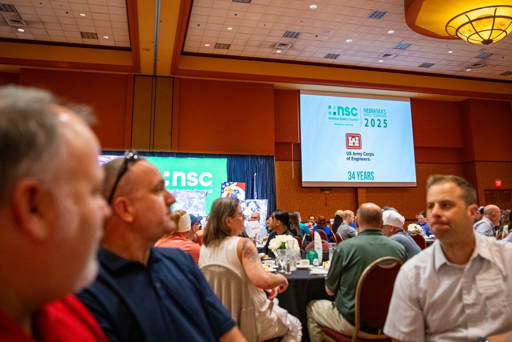 Omaha District honored for 34 years of safety
