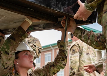 New Rocky the Bulldog Statues placed on Fort Stewart