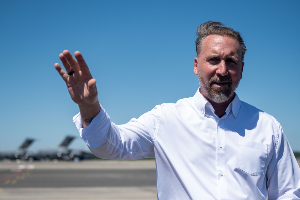 MacDill civic leaders tour joint force partners
