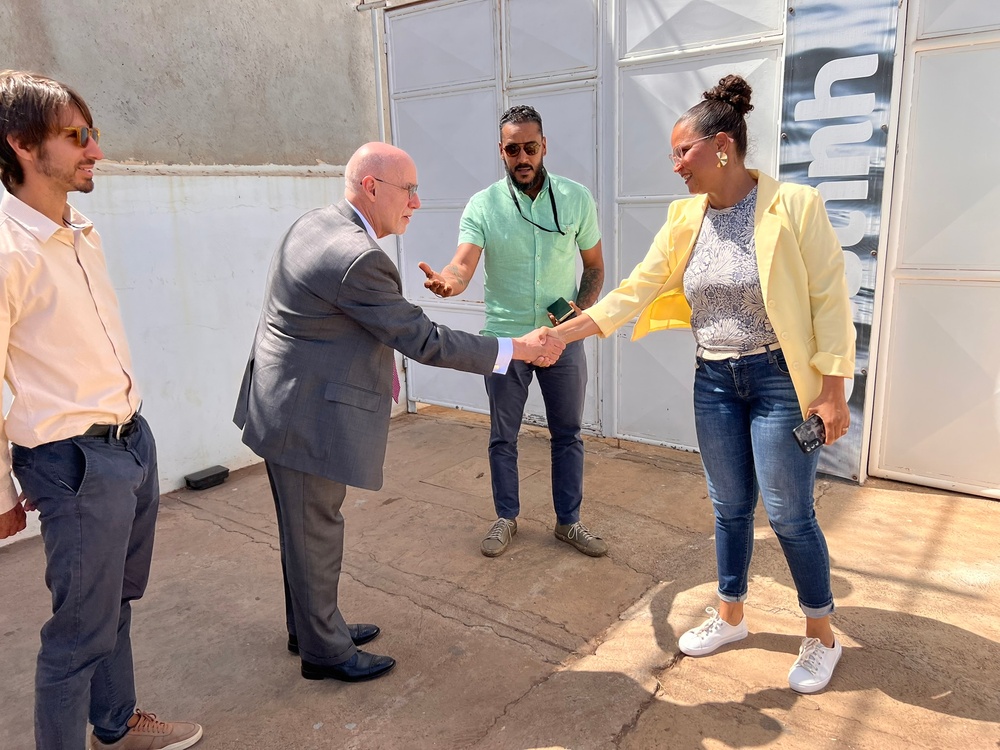 Ambassador Scott visits Cabo Verde for OE25