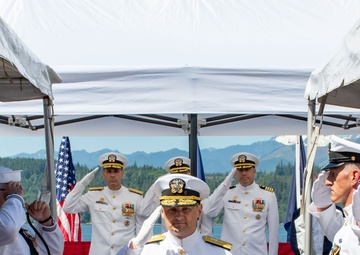 Capt. Christman Assumes Command of DEVRON 5