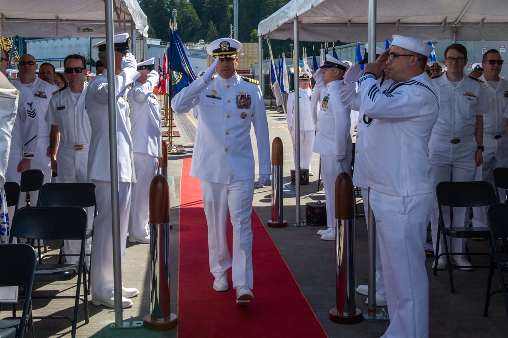 Capt. Christman Assumes Command of DEVRON 5