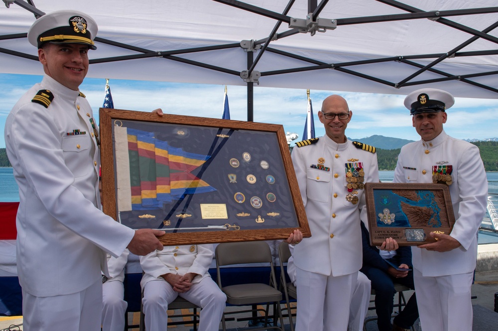 Capt. Christman Assumes Command of DEVRON 5