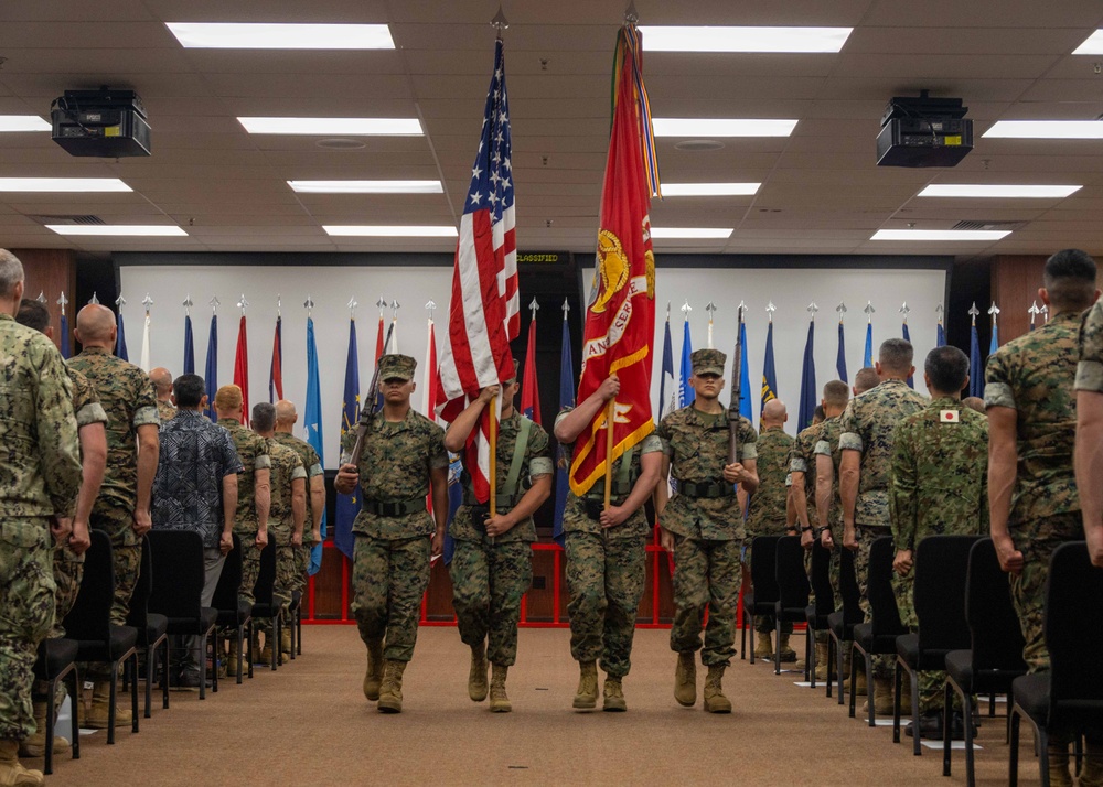 MARFORPAC HQSVCBN Change of Command