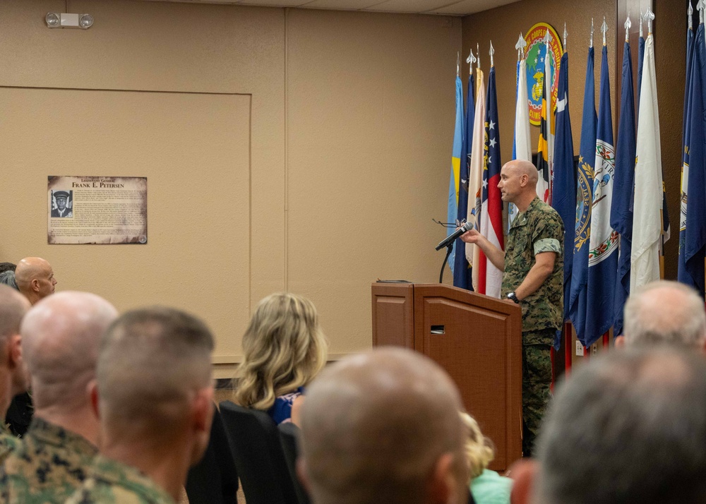 MARFORPAC HQSVCBN Change of Command