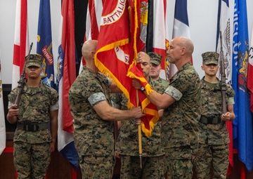 MARFORPAC HQSVCBN Change of Command