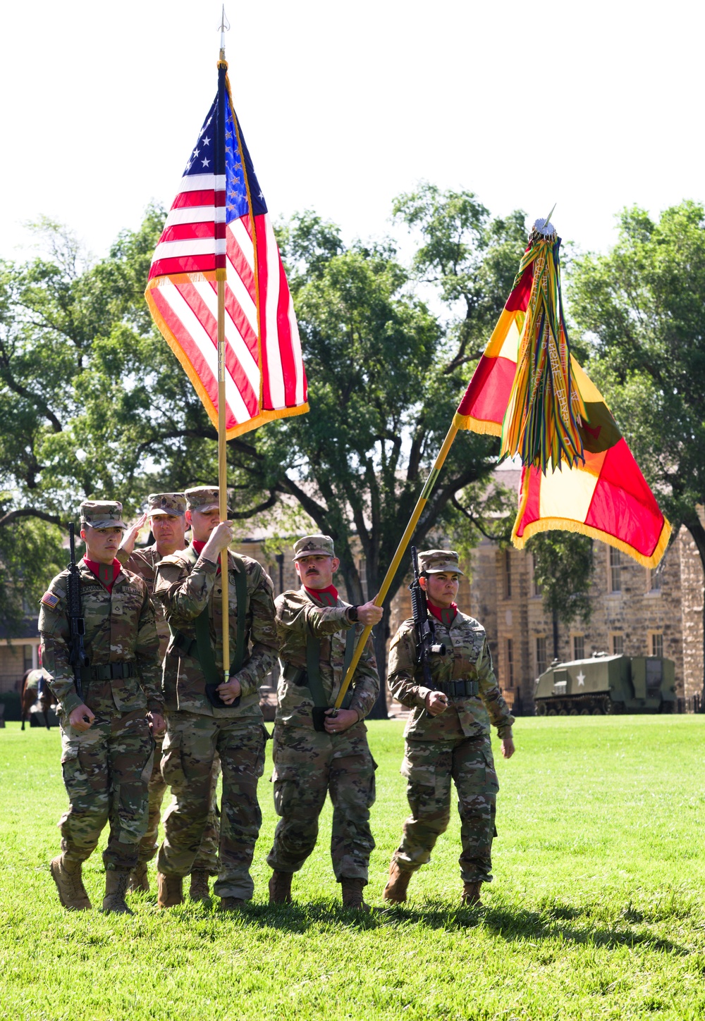1st Infantry Division Artillery &quot;Drumfire&quot; Change of Command Ceremony