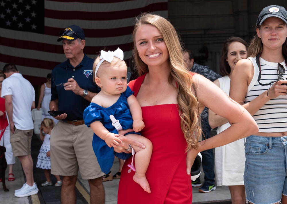 VFA-11 Returns Home From Deployment
