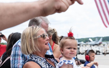 VFA-11 Returns Home From Deployment
