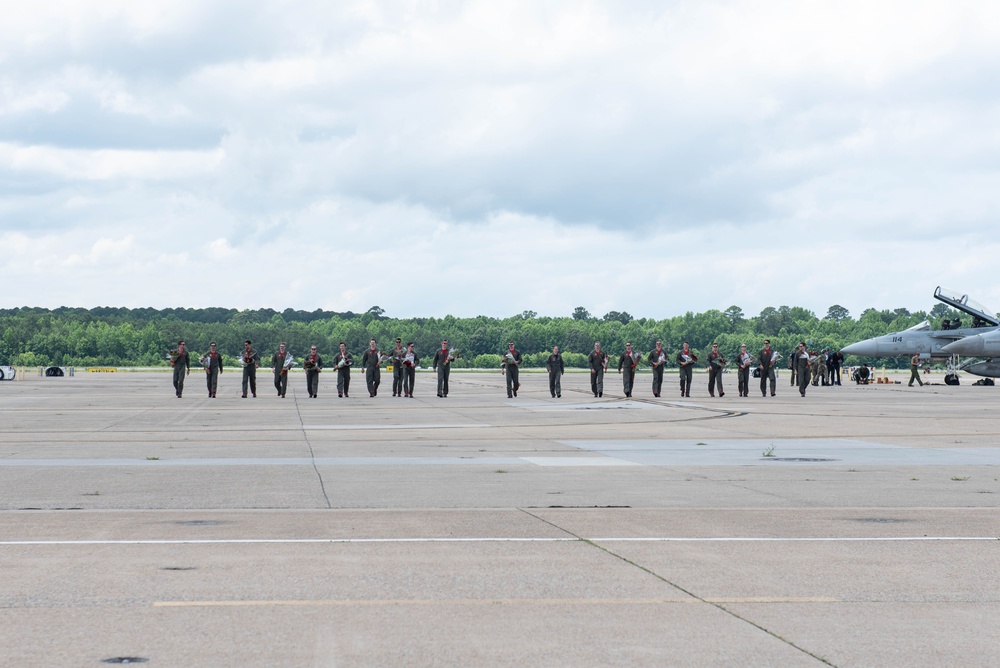 VFA-11 Returns Home From Deployment