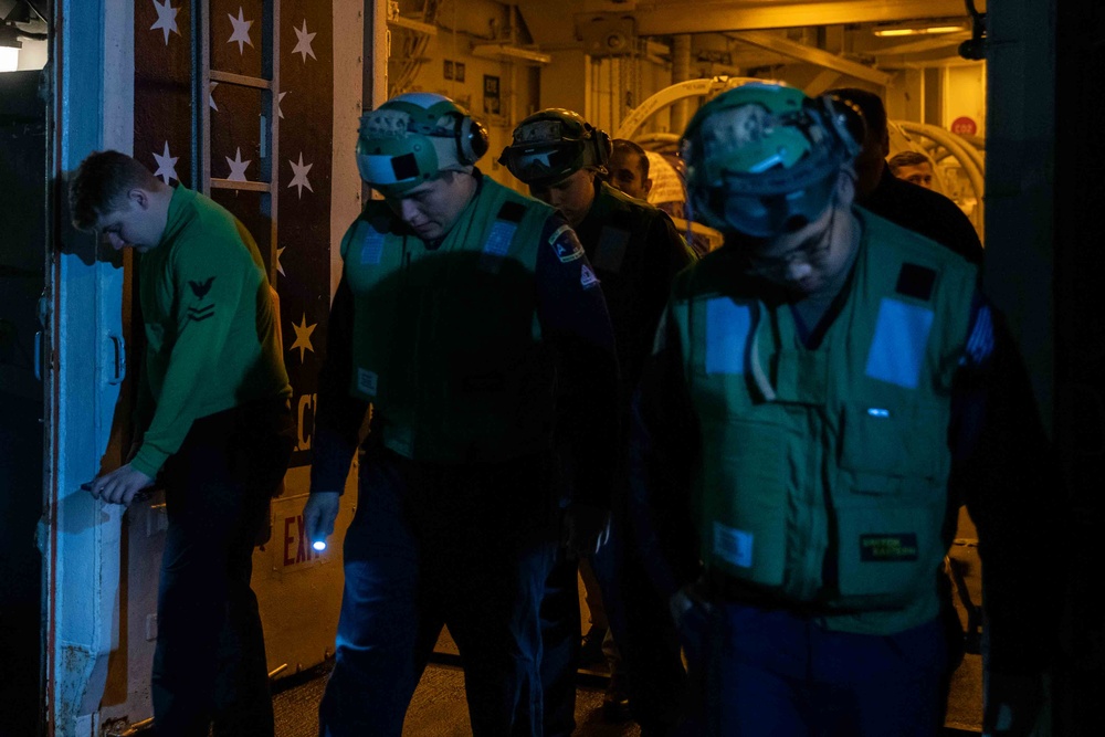 Sailors Conduct Jet Engine Tests Aboard George Washington