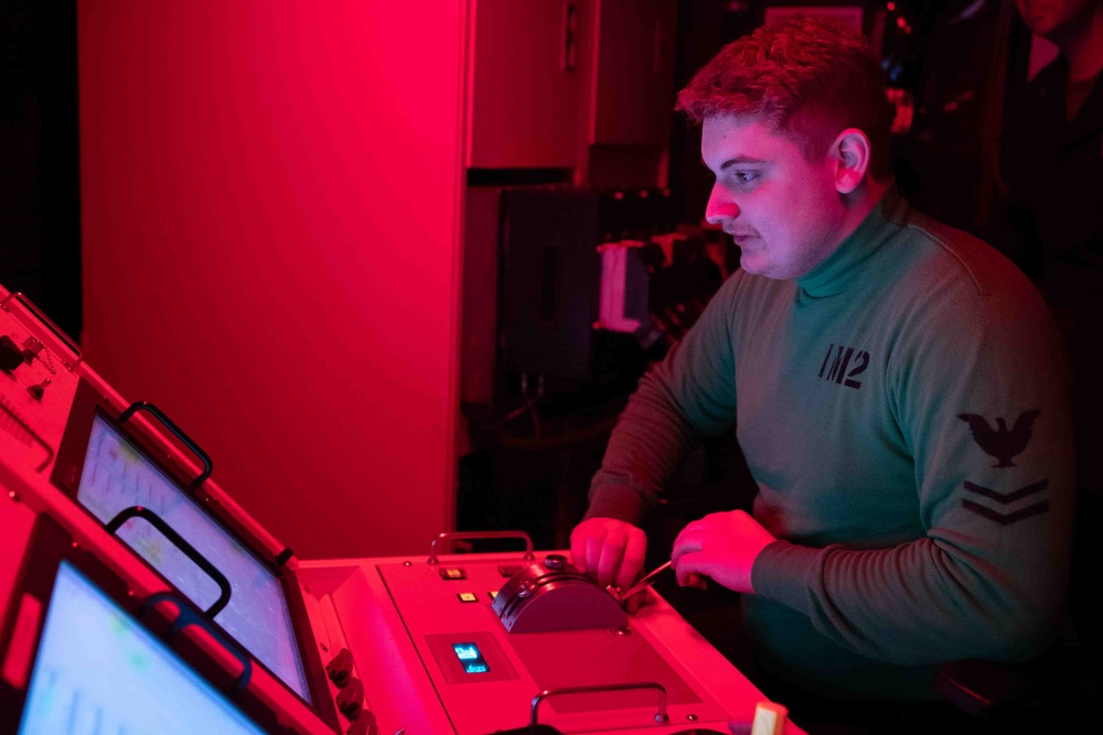 Sailors Conduct Jet Engine Tests Aboard George Washington