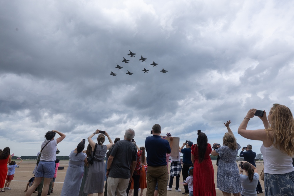 VFA-81 Returns Home From Deployment