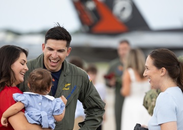 VFA-81 Returns Home From Deployment