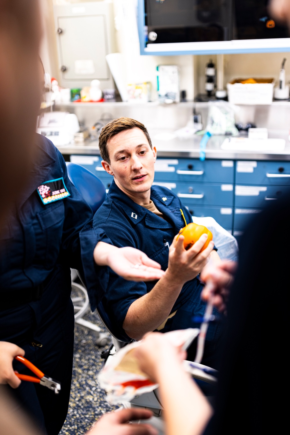 George Washington Sailors Conduct Dental Exam