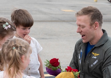 VFA-143 Returns Home From Deployment