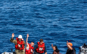 USS Benfold (DDG 65) Sailor Re-enlistment at sea
