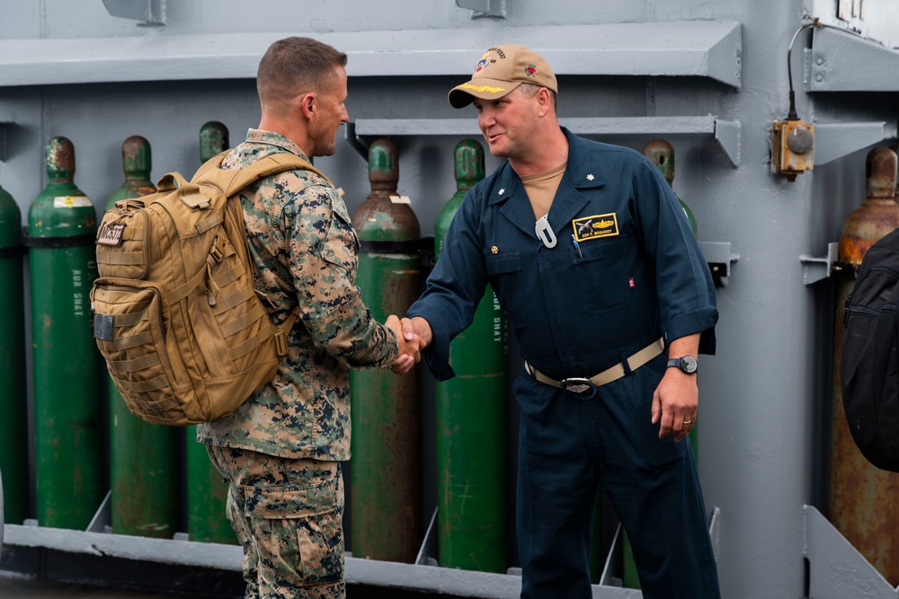 QUART: 15th MEU CO visits Harpers Ferry