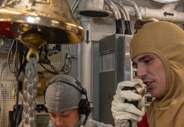 USS Benfold (DDG 65) sets Damage Control