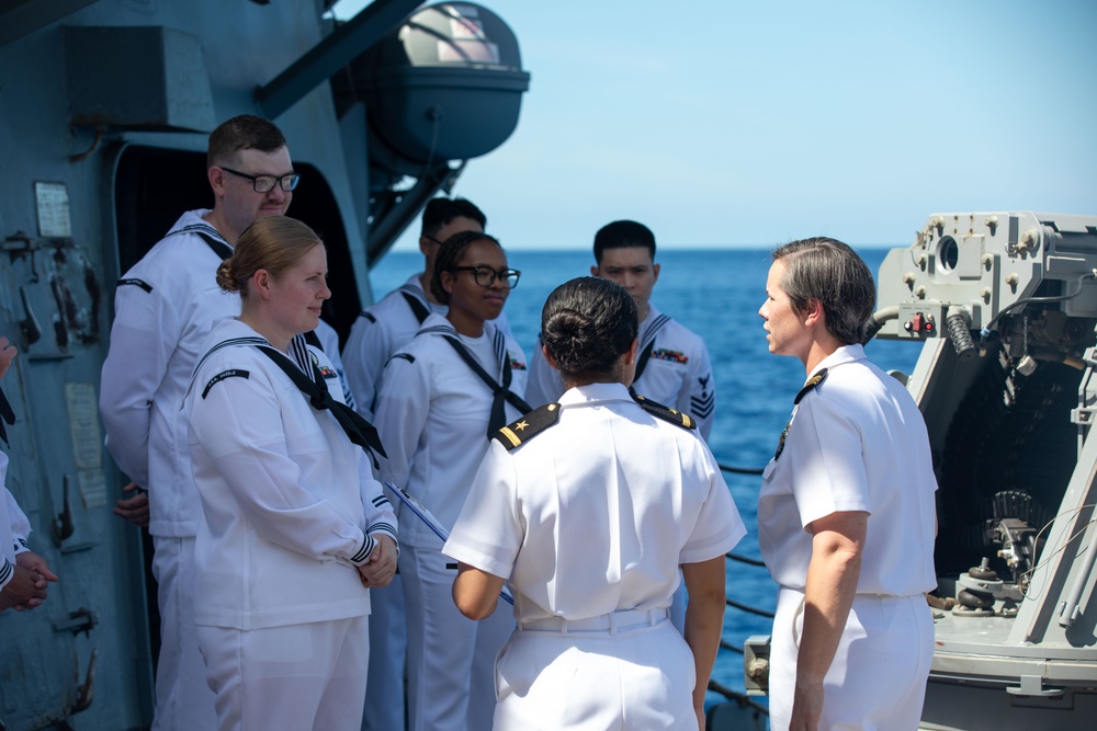 USS Benfold (DDG 65) executive, medical division look sharp for uniform