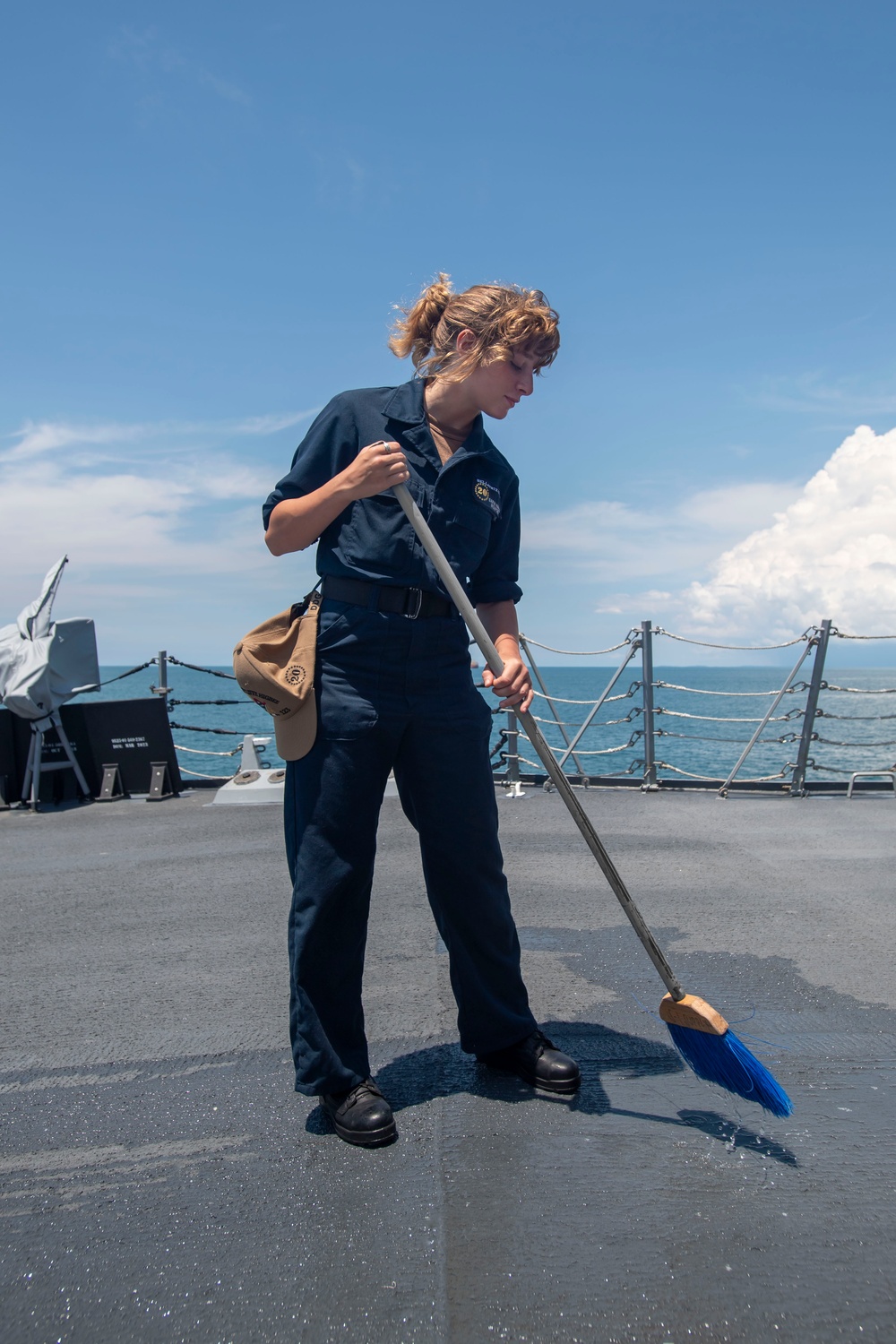 USS Higbee freshwater washdown