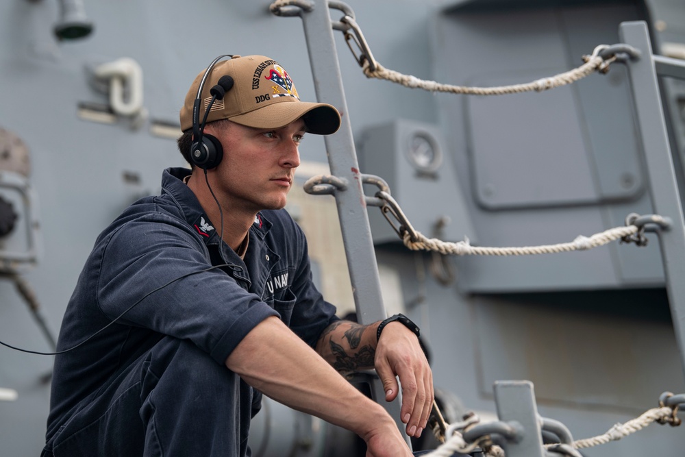 USS Higbee pulls into Langkawi