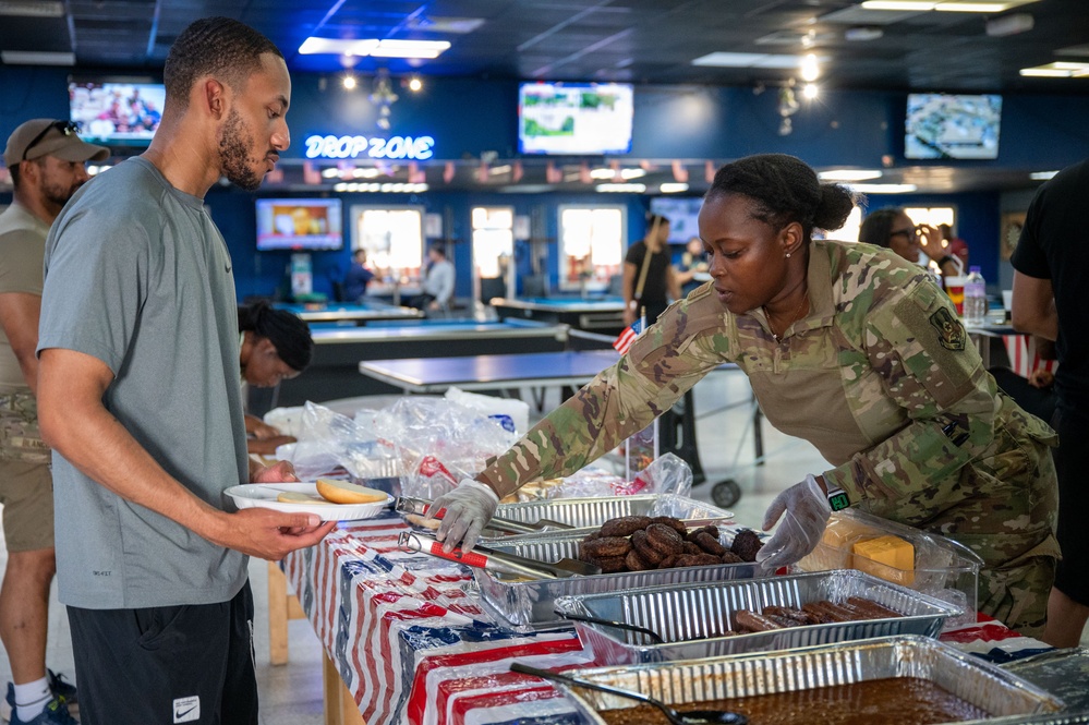 386th AEW: Memorial Day cookout