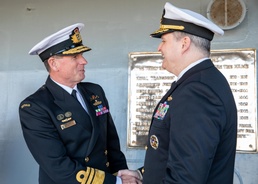 Australian Chief of Navy Visits Commander, 7th Fleet