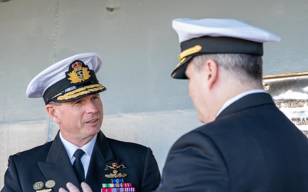 Australian Chief of Navy Visits Commander, 7th Fleet