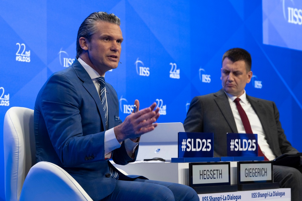 SD Delivers Remarks, Meets with Counterparts at Shangri-La Dialogue