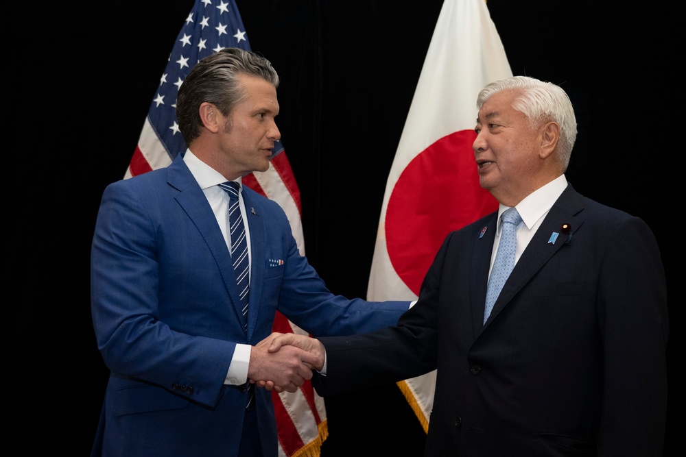 SD Delivers Remarks, Meets with Counterparts at Shangri-La Dialogue