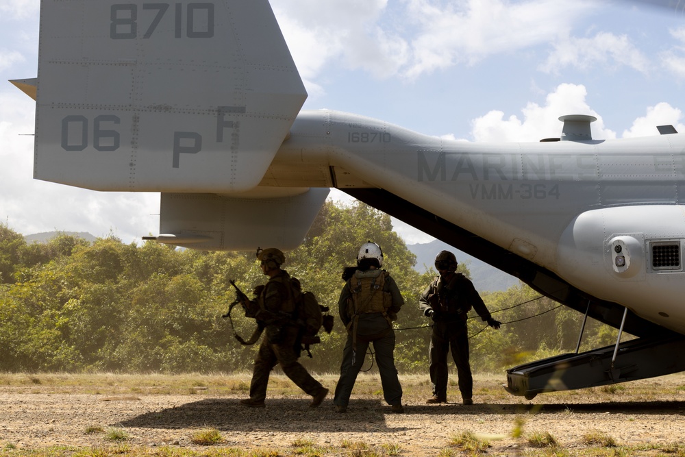 KAMANDAG 9: VMM-364 Inserts U.S. Marines and Philippine Marines during a simulated airfield seizure