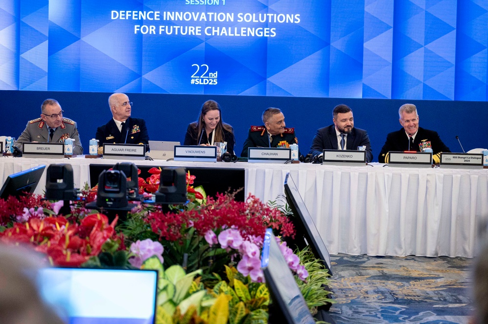 U.S. Indo-Pacific Commander Travels to Singapore, Participates in Shangri-La Dialogue