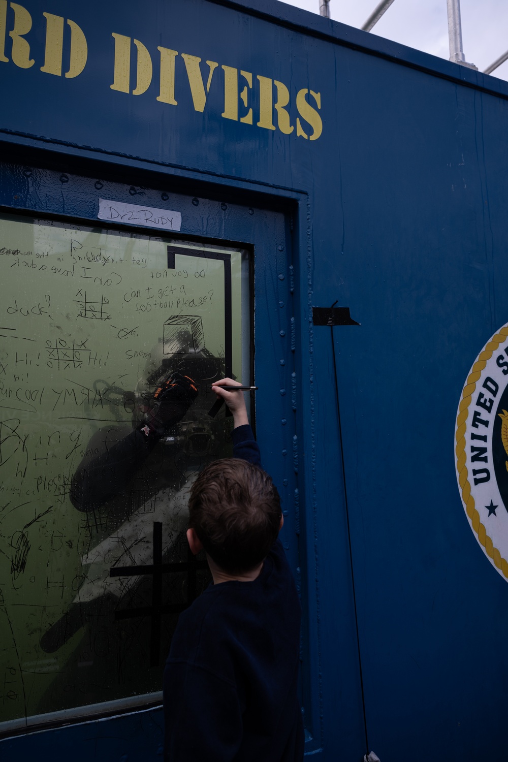 Coast Guard divers engage public during Fleet Week New York